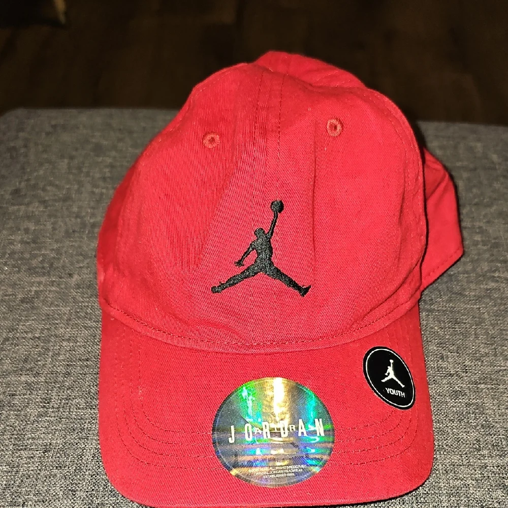 NWT Jordan Michael Air Red Baseball Cap 2021 Basketball Youth Sports Hat Cotton